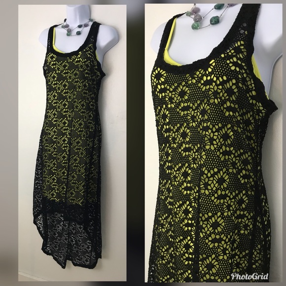 boutique Dresses & Skirts - Killer two piece crocheted dress